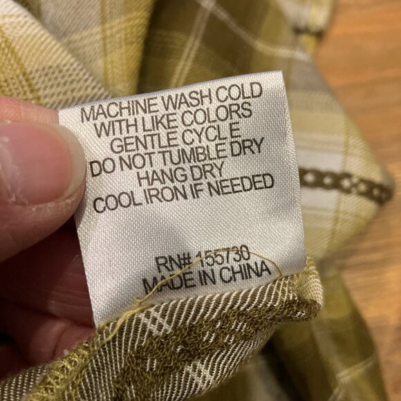 Jane & Delancey large green and white plaid grunge button down with pearl snaps - Picture 7 of 7